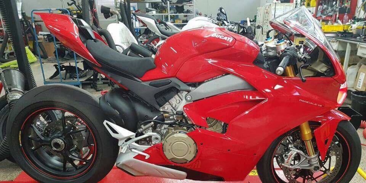 不用等到米蘭車展!DUCATI Panigale V4搶先曝光!
