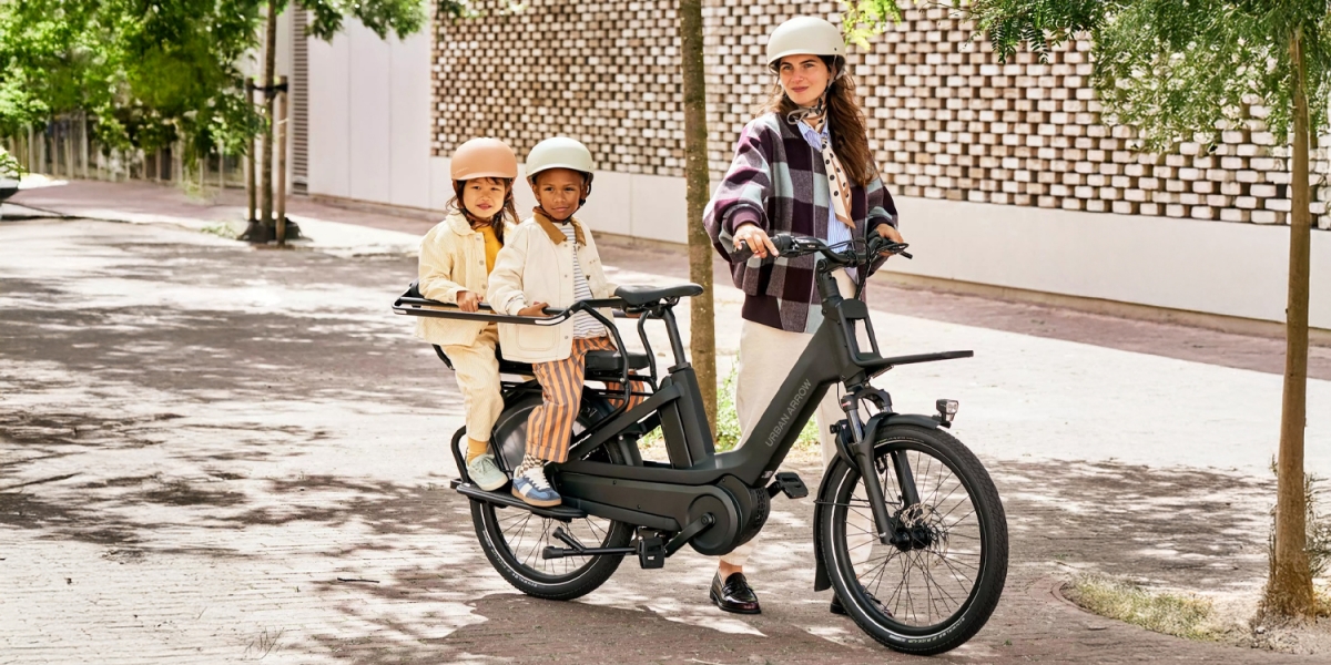 Urban Arrow Breeze 登場:荷蘭長尾式電輔車新作,載貨載娃都能騎,總載重達 200 公斤!