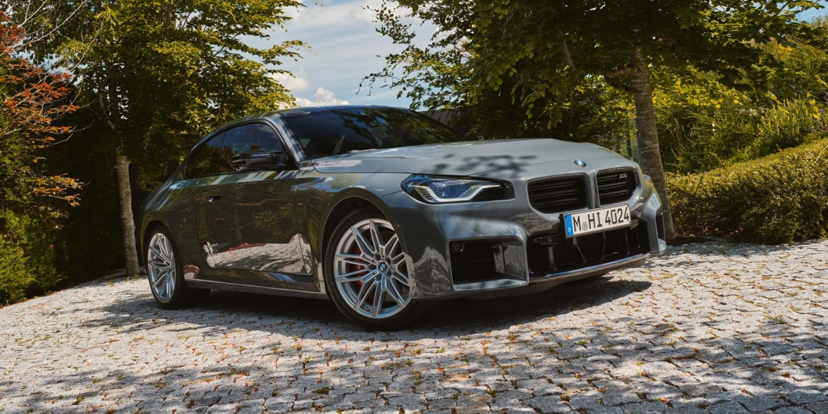 小改款BMW M2強勁登場,維持傳統手排變速系統