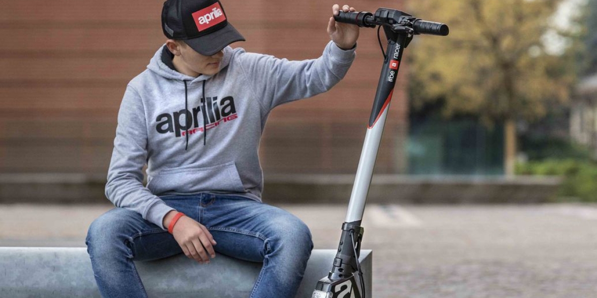 電動滑板車也可以很有型!Aprilia eSR1正式發表!