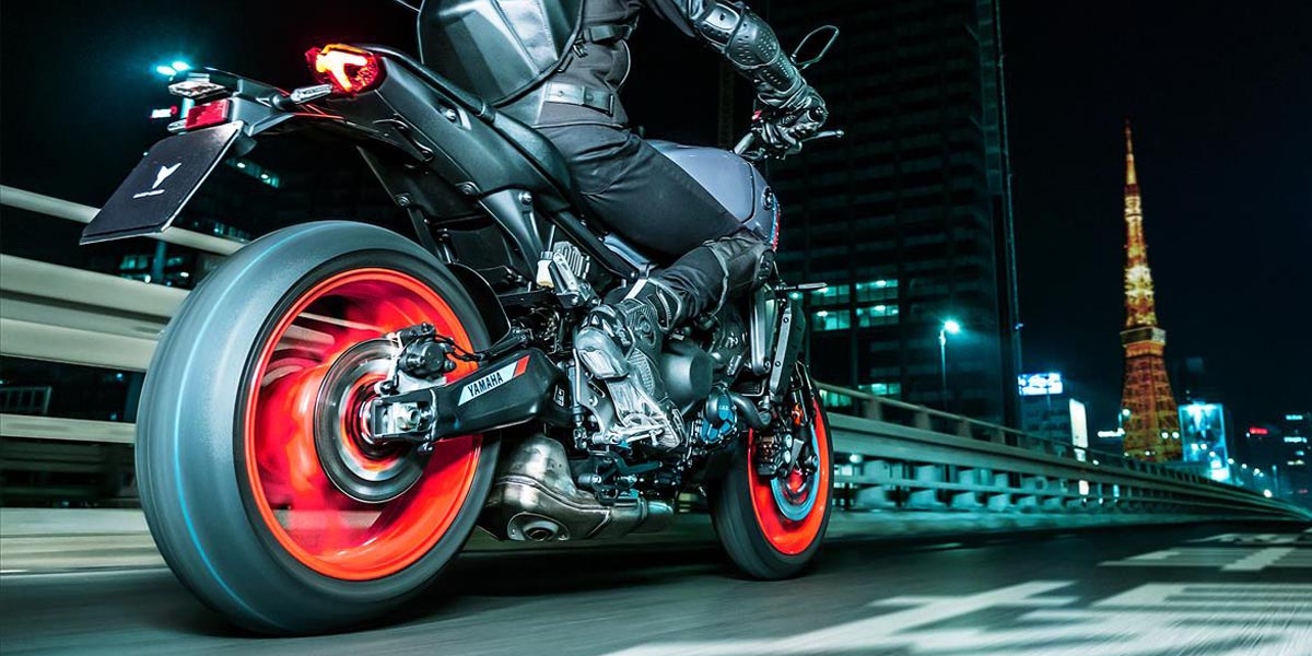 別忘記YAMAHA是做樂器的!YAMAHA嚴謹的MT-09排氣管調音介紹