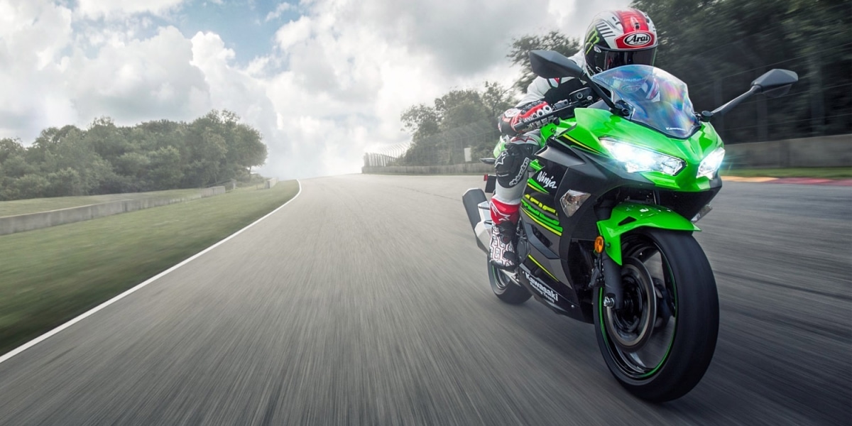 Ninja H2技術下放。Ninja 250/400的輕量化秘笈