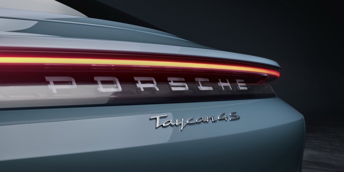 Porsche Taycan 4S正式亮相!530hp續航里程達405kn!
