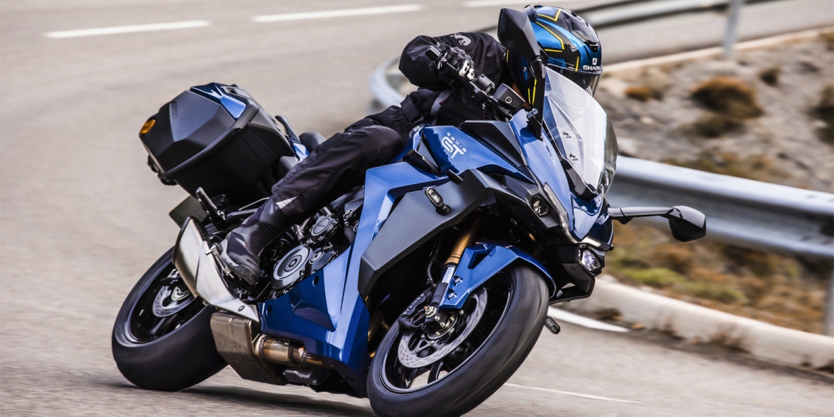 全彩儀表、手機連線導航加入!Suzuki GSX-S1000GT旗艦跑旅發表
