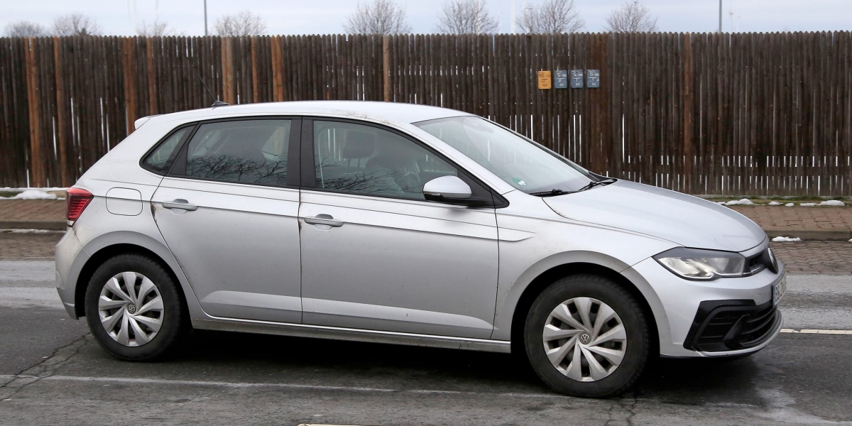 Volkswagen Polo小改款測試車現蹤!小老弟也要「Golf」化!
