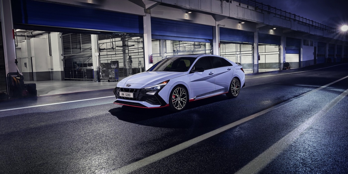 四門轎跑車 Hyundai Elantra N亮相,大膽釋放賽道DNA
