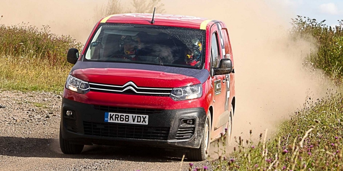 Citroën Berlingo最終測試挑戰拉力路面