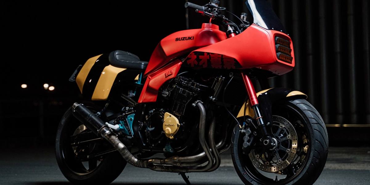 阿基拉式的反烏托邦主義。SUZUKI GSX-R750