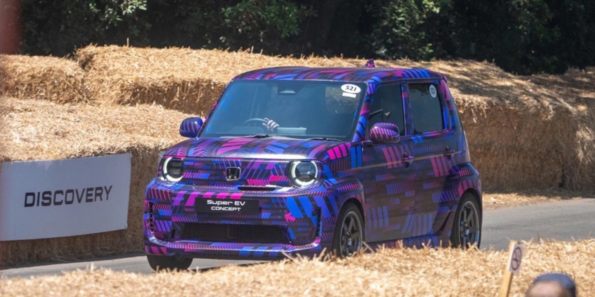 Honda 新一代純電小車現身英國車展，外型激似 N-One、預計 9 月正式亮相！