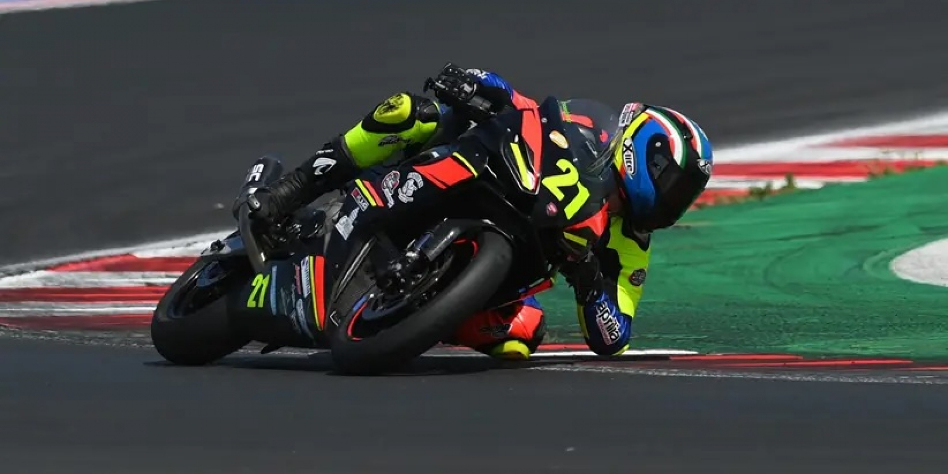 14歲就能下賽道！Aprilia RS457 Trofeo賽事套件狂暴登場，全套好料逼出47匹真本事！