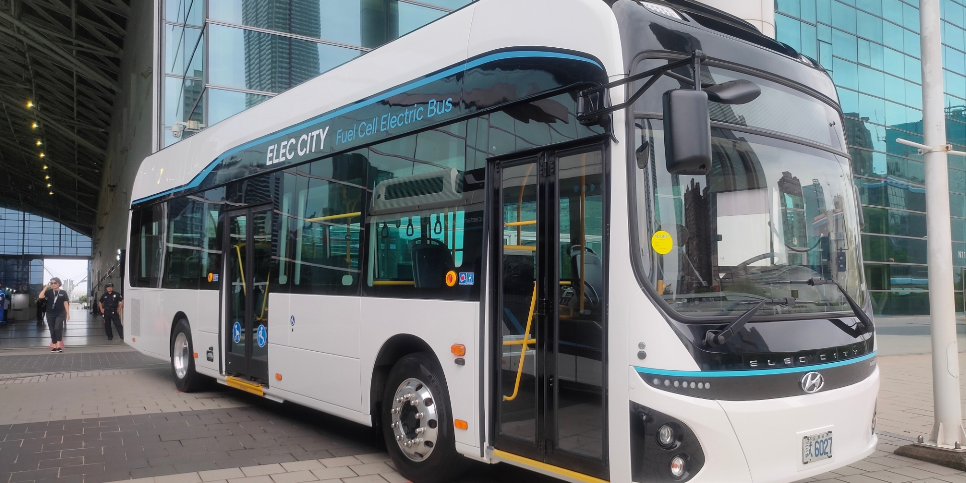 HYUNDAI ELEC CITY FCEV領航淨零新未來 亮相「2025台灣氫能與電動大客車淨零移動論壇」