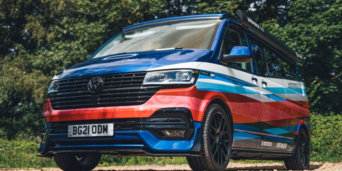 真人版米其林主廚快餐車!英國VW把一台Transporter 6.1 改成一個高級廚房