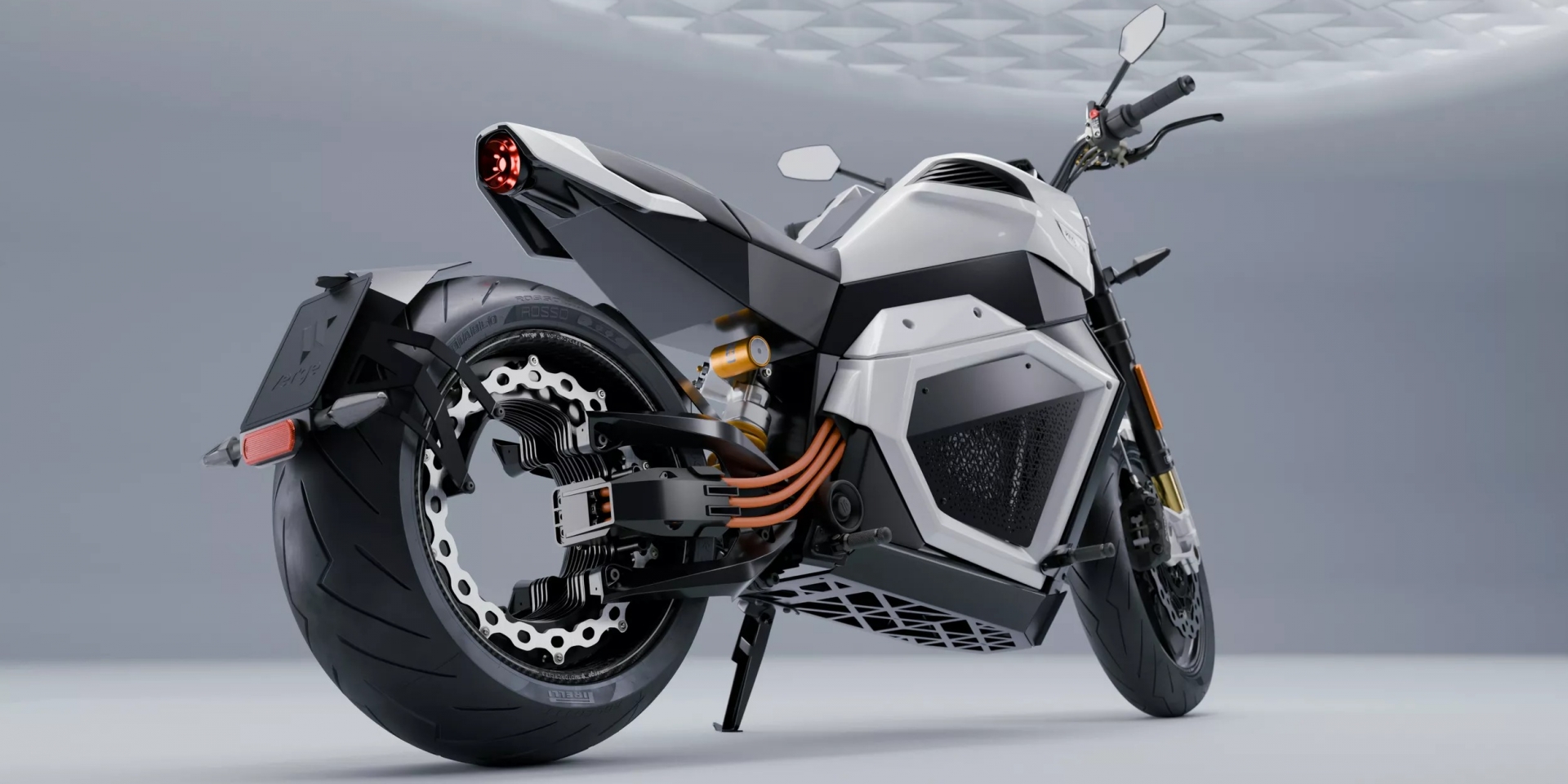 Verge以固態電池顛覆電動重機極限 TS Pro續航595公里、10分鐘快充