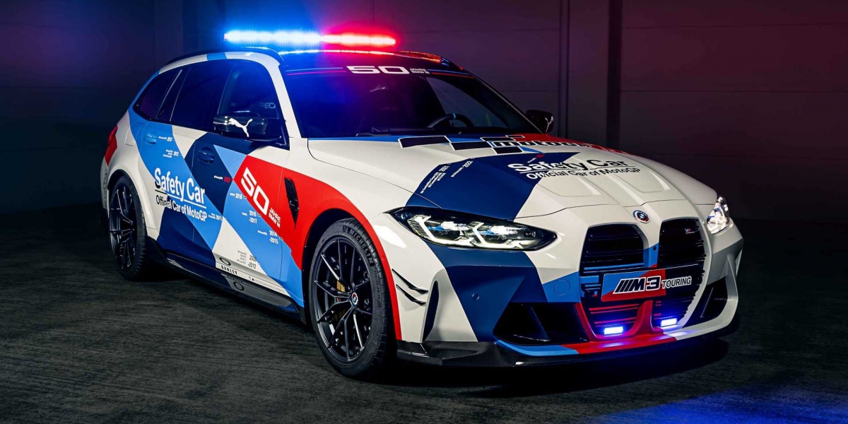 最速旅行車上工!BMW M3 Touring擔任MotoGP安全車
