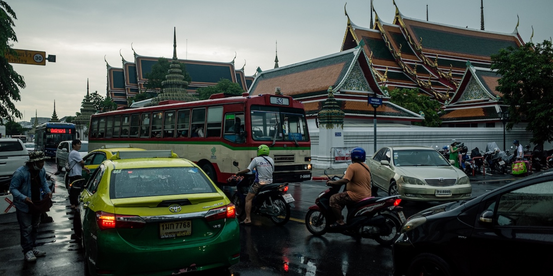 泰國銀行研究報告：時間就是金錢，泰國人買機車省下通勤時間 但安全仍是最大隱患
