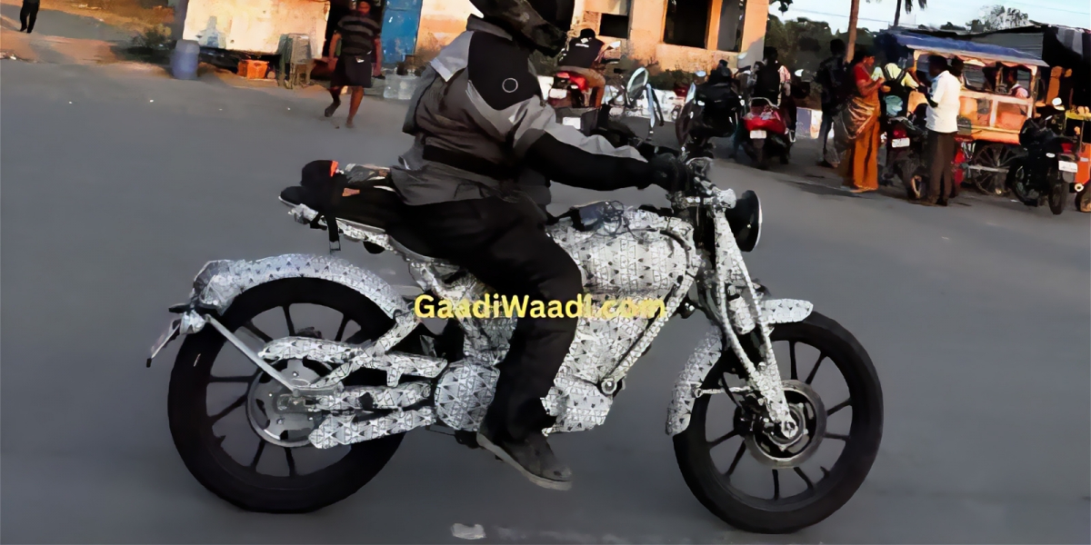Royal Enfield Flying Flea C6電動機車印度試車曝光:復古神器配循跡控制,2026年帥氣登場!