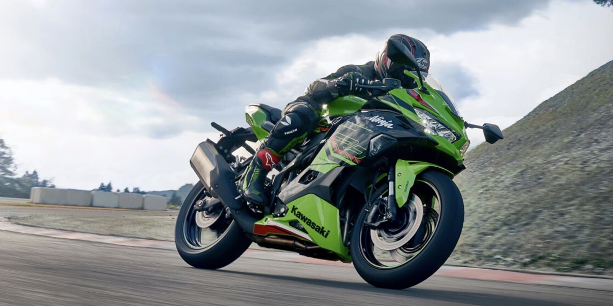 Kawasaki ZX-4RR 四缸黃牌超搶手,經銷商表示:580台預購秒殺!