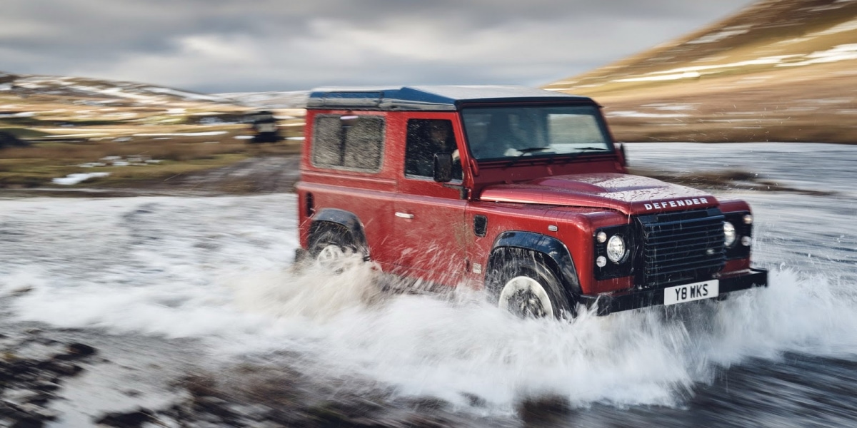 經典的最後禮讚。Land Rover Defender V8 Edition