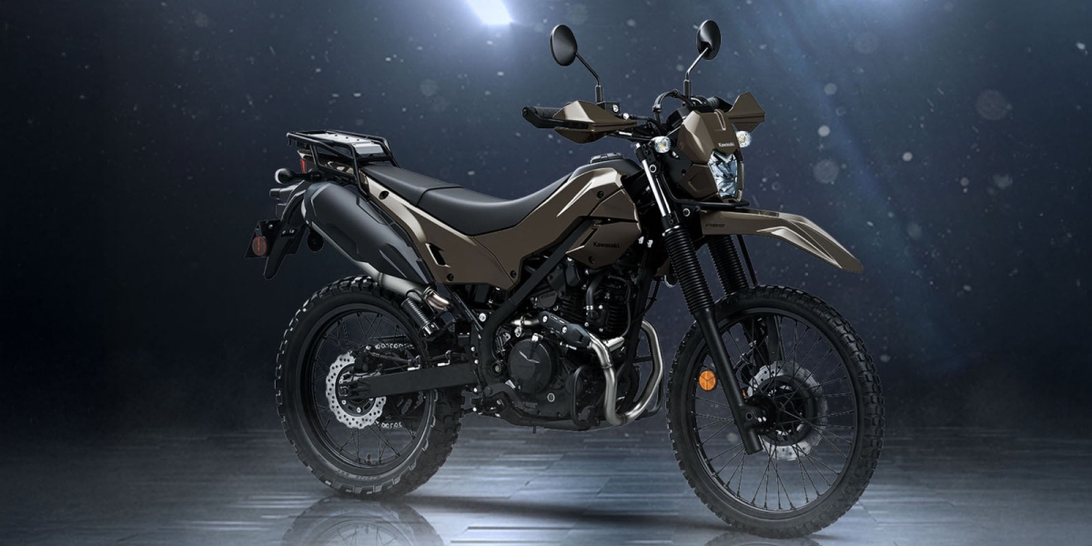 無內胎鋼絲框、後貨架、新車色上身！2026 KAWASAKI KLX230 DF/Sherpa S 海外發表