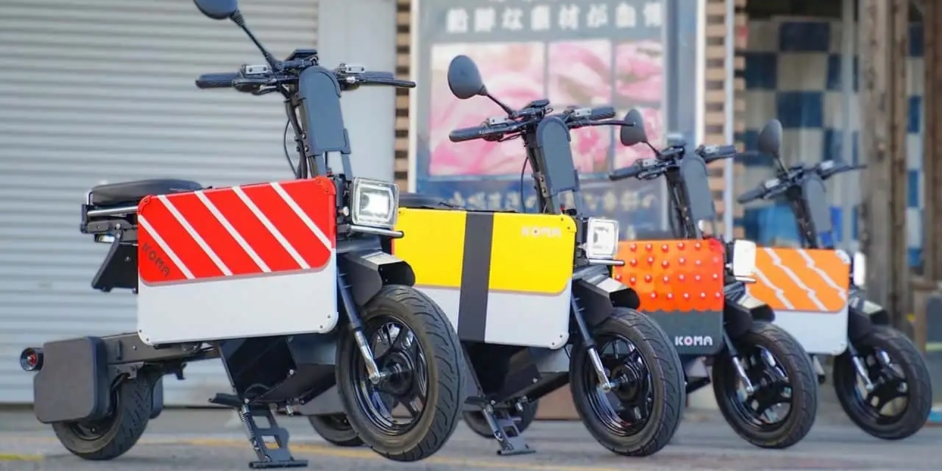 如果 Tomica 小汽車變大了？前玩具設計師的瘋狂新作：一台能騎上路的「變形手提箱」