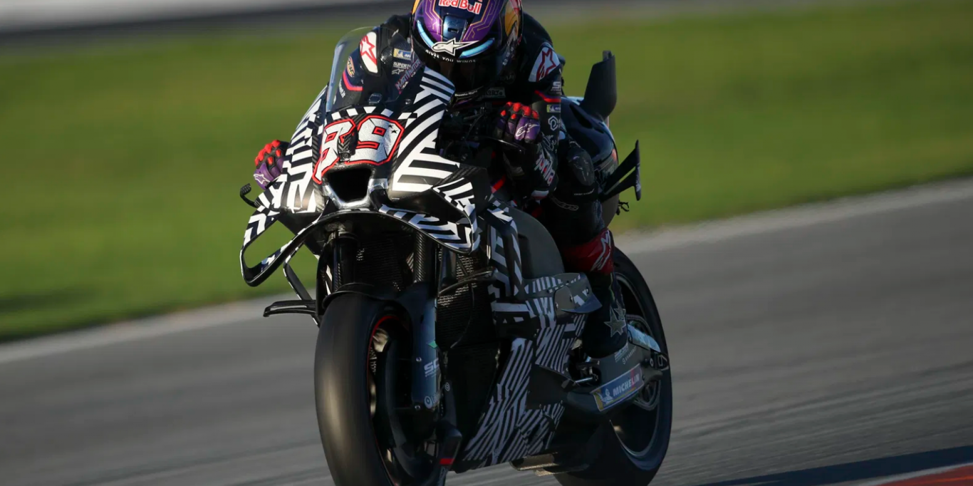 比起展現速度更重要的事？APRILIA論2026年的Jorge Martin：他必須先相信自己！