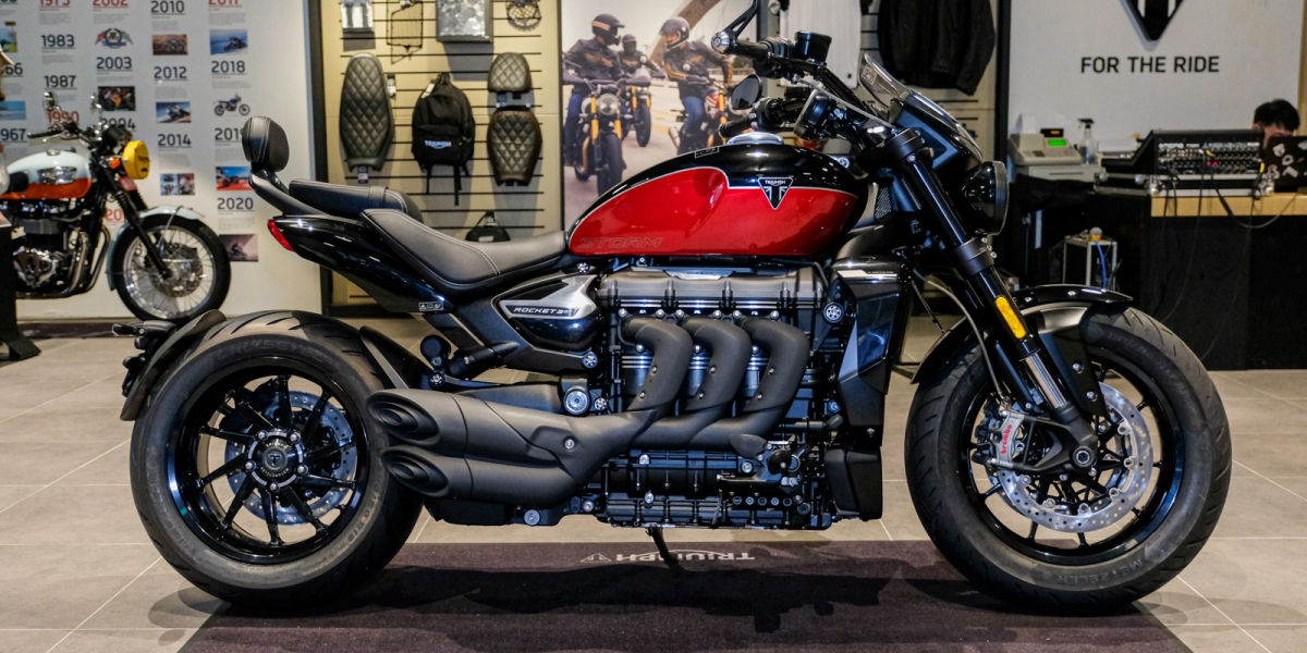 TRIUMPH ROCKET 3 STORM GT 新車交車典禮 盛大舉行!