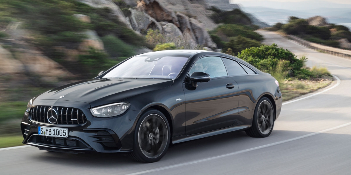 工作稱頭、假日享受!小改Mercedes-Benz E-Class Coupe、Cabriolet登場