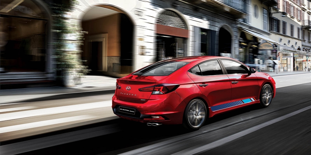 官方新聞稿。HYUNDAI榮登2019 WRC年度車隊冠軍  ELANTRA Sport WRC冠軍紀念版飆速登場