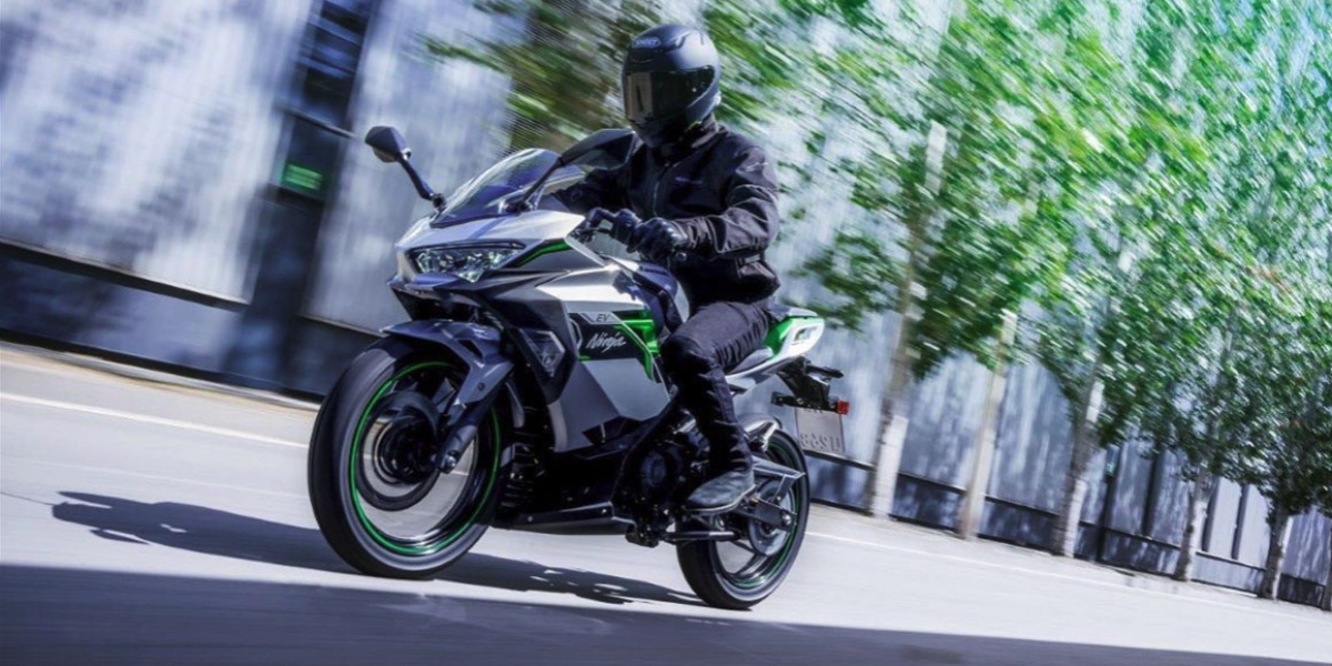 把忍400改成電動車!KAWASAKI Ninja e-1 / Z e-1發表 但馬力只有12匹...