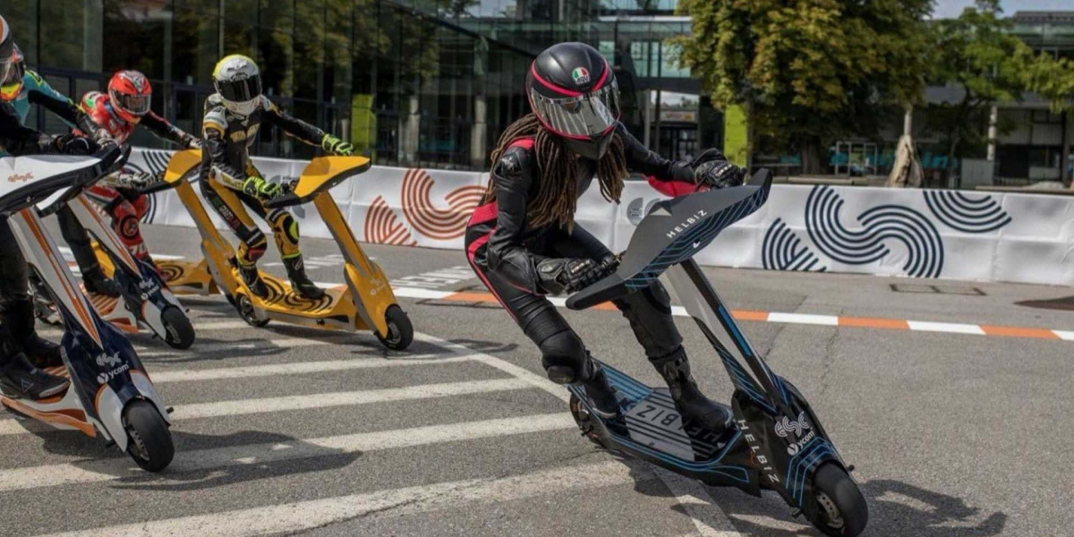 時速破百、可調懸吊滑板車!前GP車手Bradley Smith代言 滑板車賽事明年開跑
