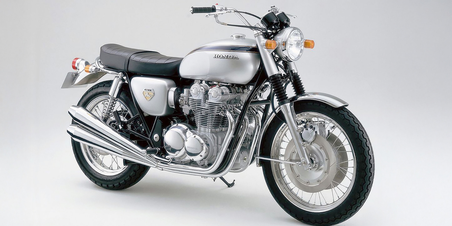 怪騎物語。Honda CB Four 900：氣冷經典傳奇，重現CB750 Four的夢幻逸品！