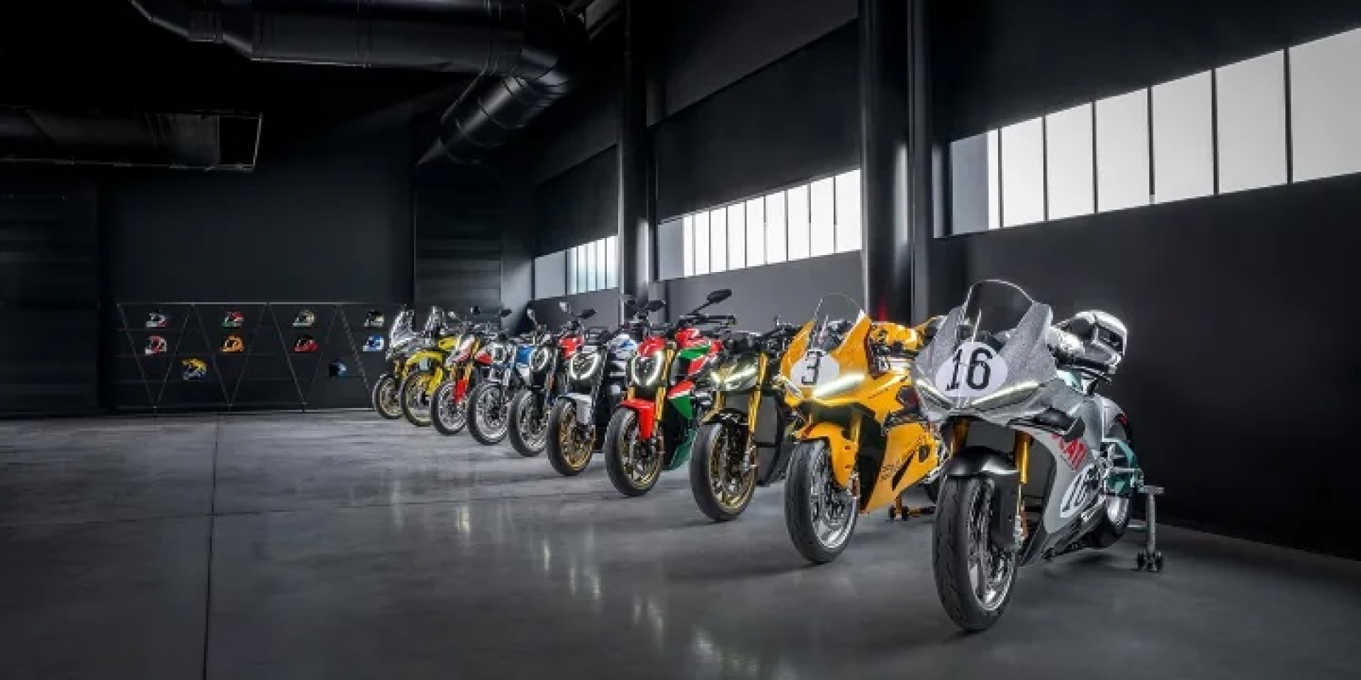 Ducati Collezione 100 百年限定系列：10 款車型各限量 100 輛，全面致敬百年傳奇