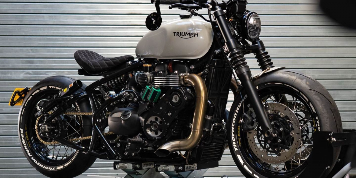 202匹超狂Triumph Bobber,氮氣+機械增壓