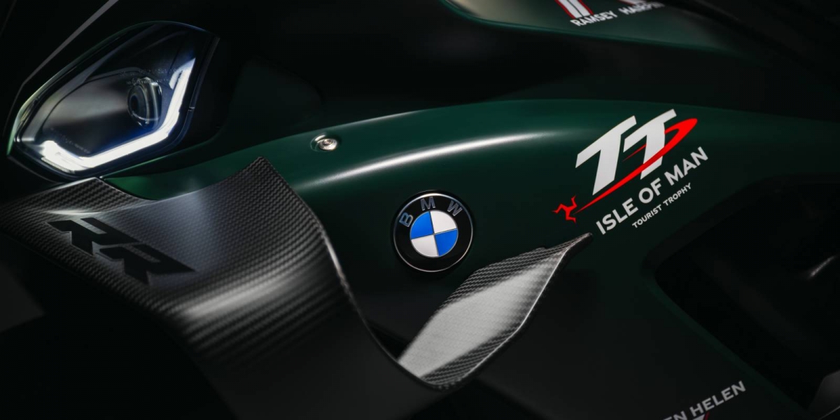 德意志精密遇上英倫瘋狂！BMW M 1000 RR 曼島 TT 限量特式版極致登場