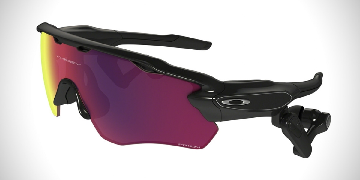 新世代的智慧型太陽眼鏡。OAKLEY RADER PACE