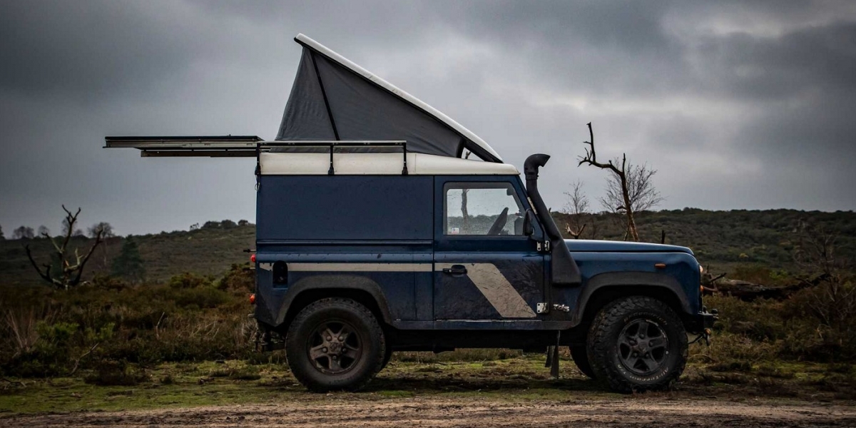 百變經典Land Rover Defender,化身掀頂露營車