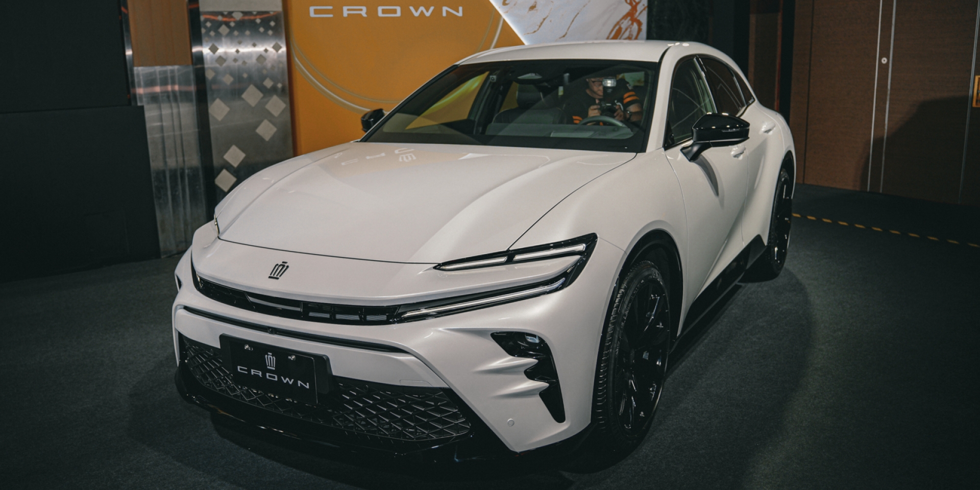TOYOTA CROWN SPORT 跑旅 169 萬元起台灣發表，全新 PREMIUM 品牌顛覆旗艦定義！