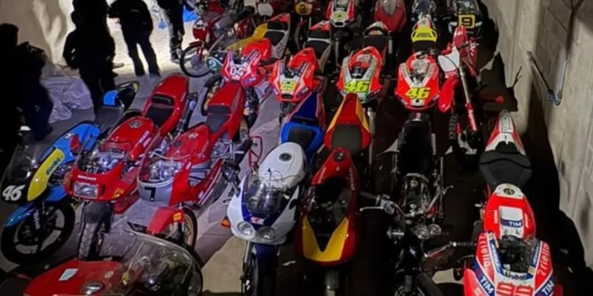 毒梟的車庫竟然是 MotoGP 博物館？FBI 查獲價值 13 億台幣的夢幻收藏
