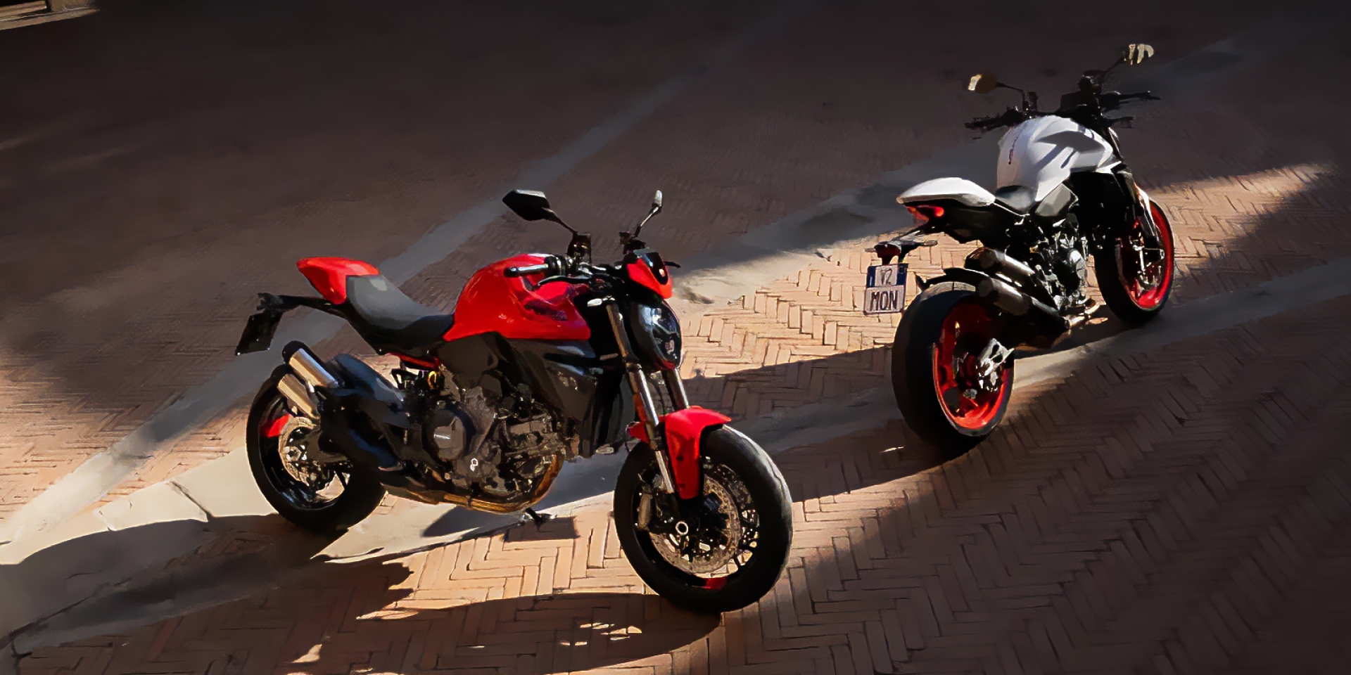 DUCATI「怪獸」大換心！2026年式Monster擁抱最新890 V2心臟，輕量化、電控滿配再戰街頭！