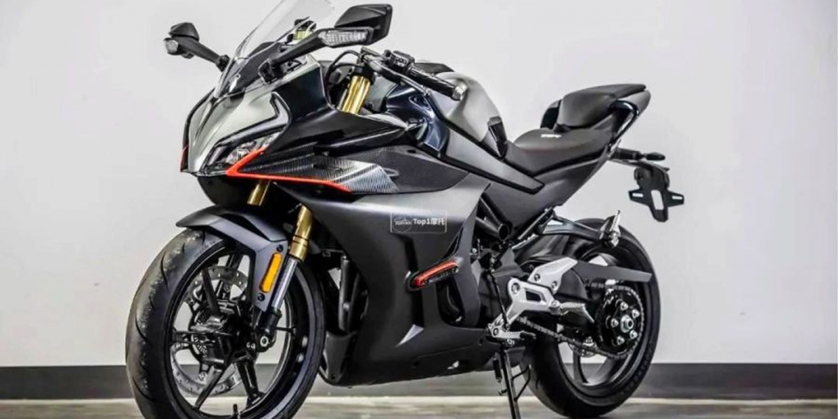 單搖臂、彎道ABS導入!CFMOTO 450SR 小改款亮相