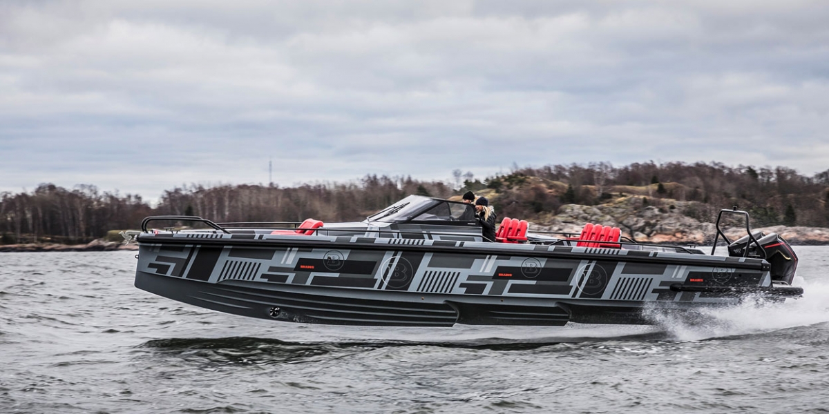 水上豪華賽車?BRABUS SHADOW 900頂級遊艇現身