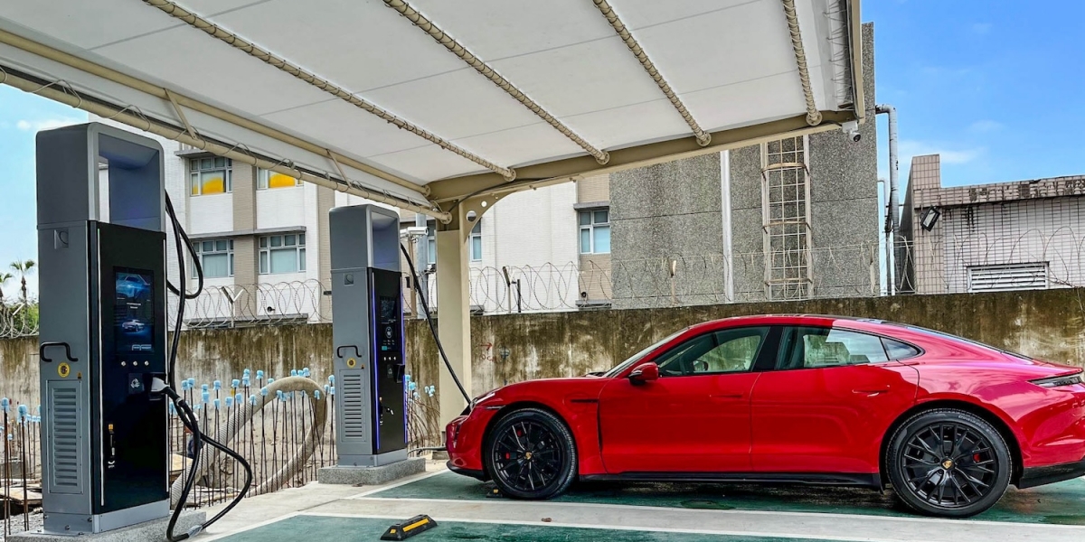 持續提升全台各大城市的便利性 台灣保時捷於新北市增設高速充電站