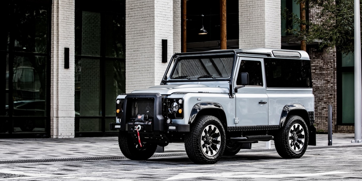 經典進化重現,East Coast Defender推出Project Blackcomb