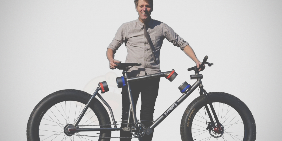 Colin Furze 磁浮避震自行車亮相：磁力懸吊系統、29 吋輪組、碟煞配置，全球唯一實驗性原型