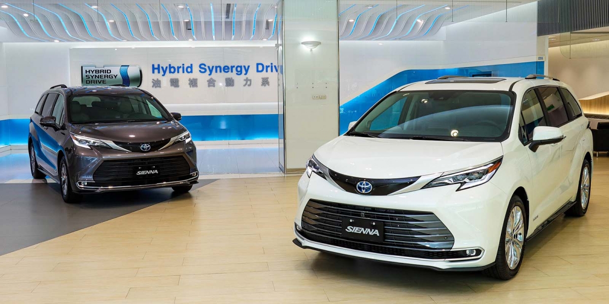 官方新聞稿。TOYOTA大改款SIENNA預售起跑 早鳥優惠價210萬起