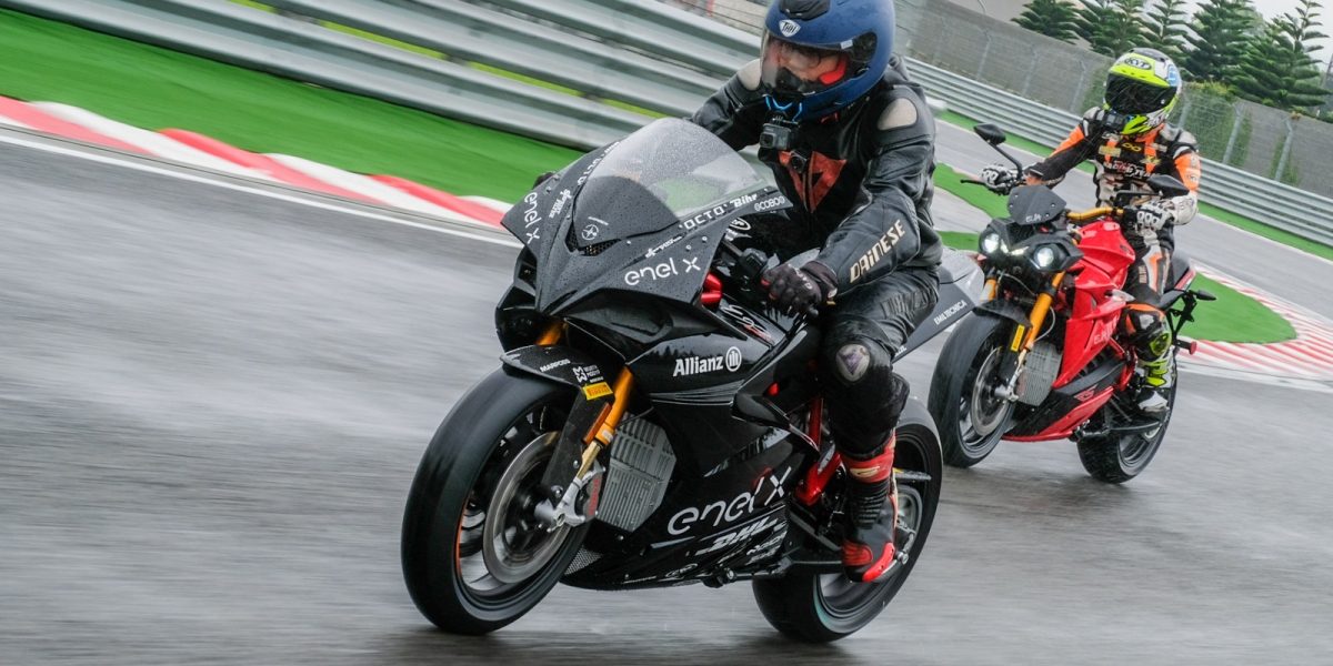 MotoE純電重機雨戰麗寶!ENERGICA賽道試乘體驗,三車有感優惠降價30萬