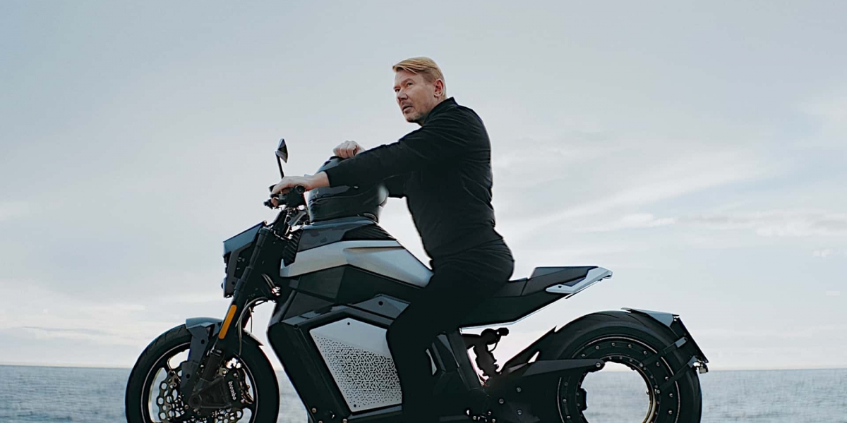F1冠軍加持、1000Nm扭力、開放輪轂馬達!Verge TS Pro  Mika Häkkinen Signature Edition