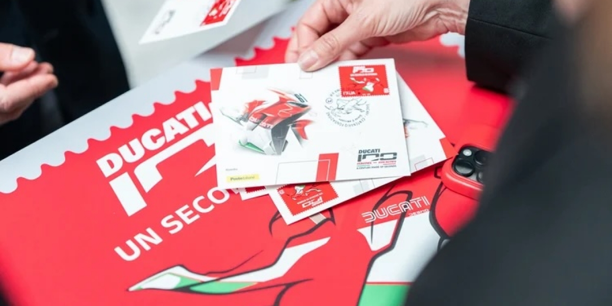 義大利製造的榮耀！Ducati創廠百年紀念郵票亮相，限量V4三折收藏組熱血必收！