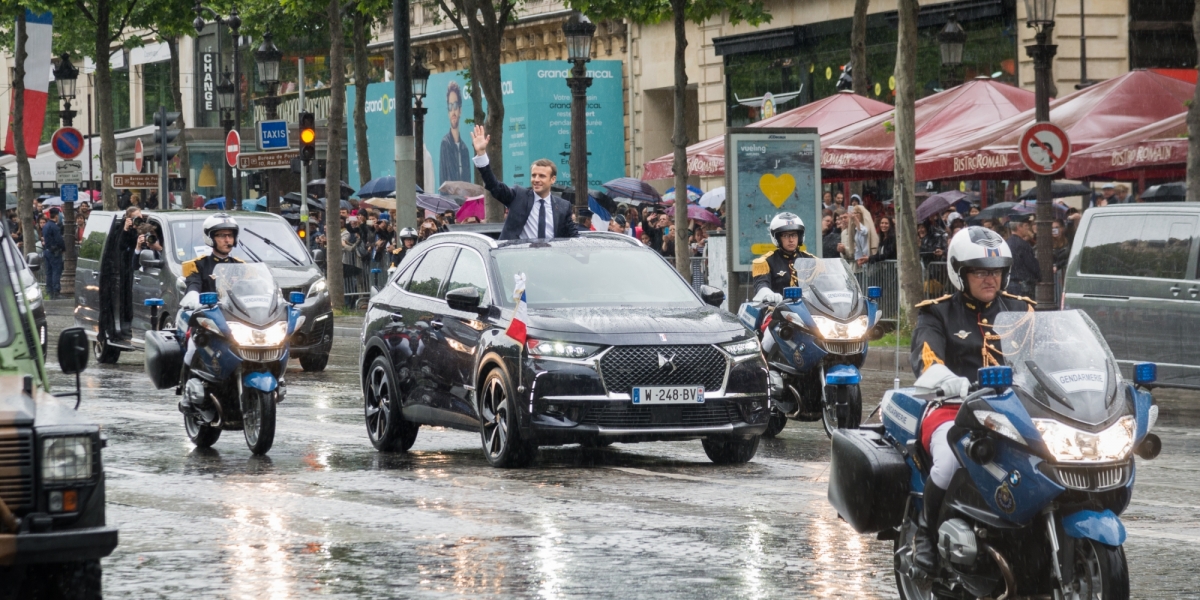 總統要不要考慮換台鴻海電動車?法國總統就先換了DS 7 CROSSBACK ÉLYSÉE油電車