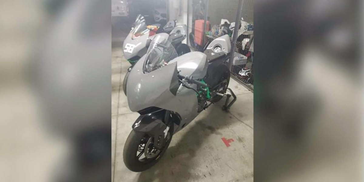 KTM RC 890試裝車捕獲!KTM有望回歸頂規仿賽市場?